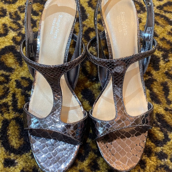 Gunmetal snake embossed heels by Vera Wang - Picture 3 of 6